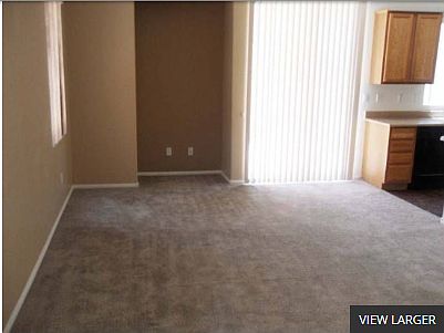 5th image of 711 Sea Harbor Ct