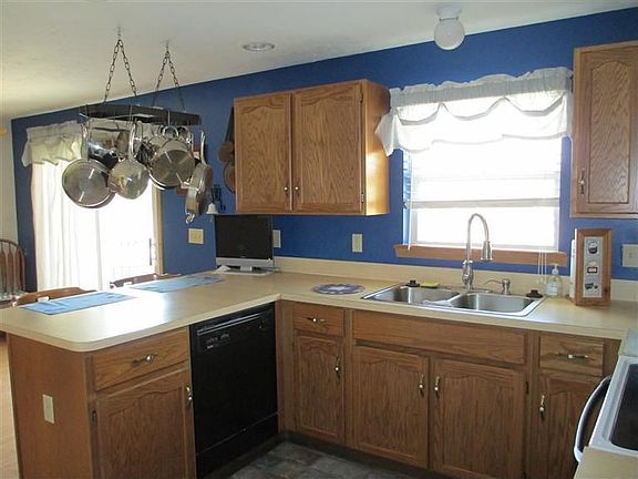 4th image of 14717 Providence Pike