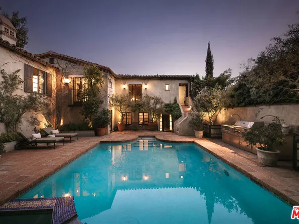 1437 Queens Rd, Los Angeles, CA 90069