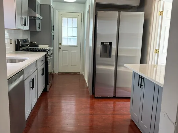 303 Glen Ave, Staten Island, NY 10301