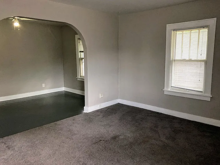 349 Corinne SW — Photo 2