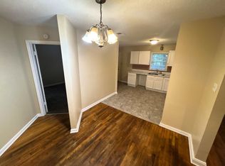 1037 W Walthal Cir, Memphis, TN 38111