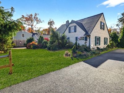 1 Andrew St, Green Brook, NJ, 08812