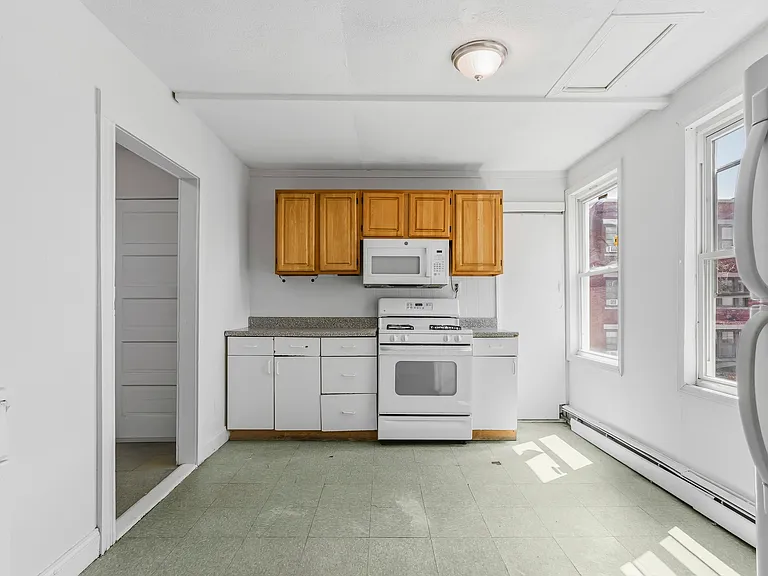 32-34 Salem St #3 — Photo 1