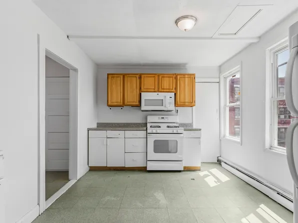 32-34 Salem St #3, Salem, MA 01970