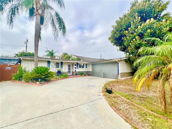 928 Bluecrest St, Corona, CA 92882