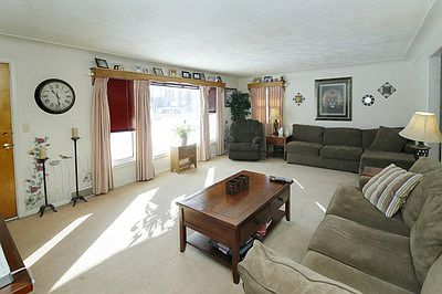 5th image of 304 S Nottawa St