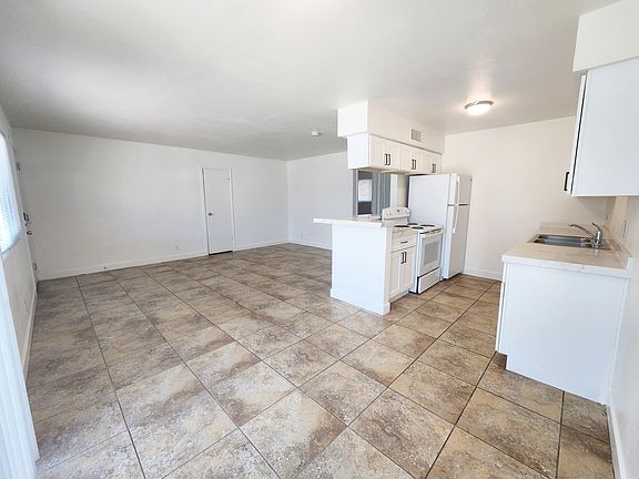 4th image of 512 Calcaterra Cir #11262548