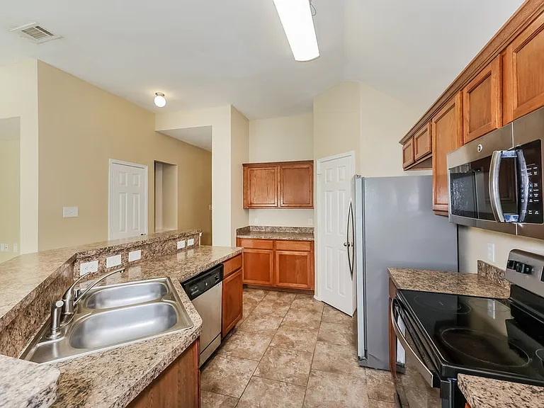 7312 Sierra Way — Photo 8