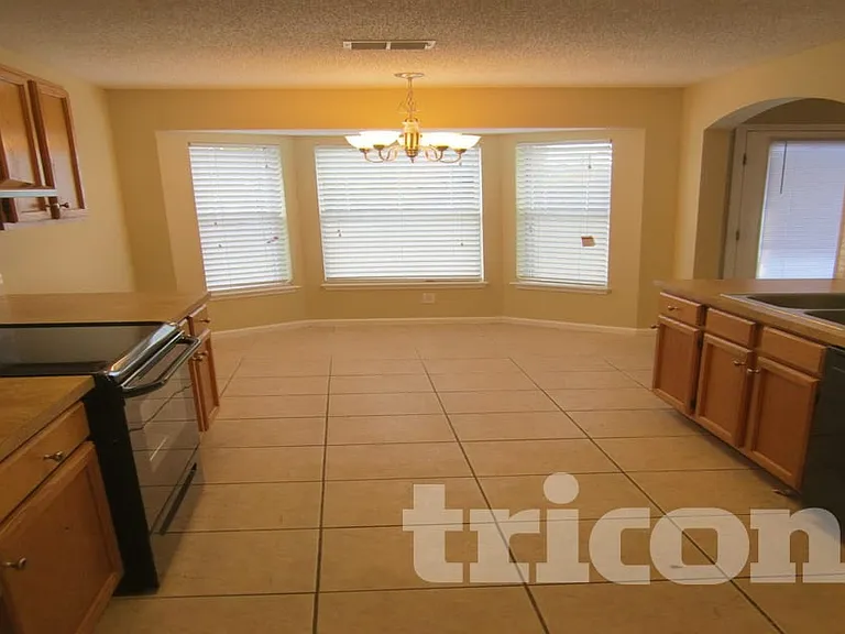3470 Citation Dr — Photo 4