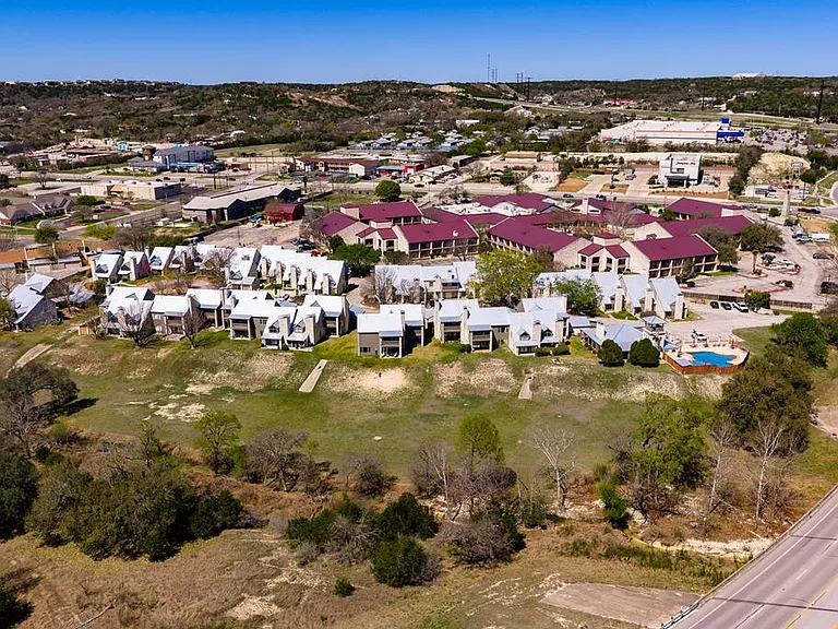 805 Loop 534 — Photo 36