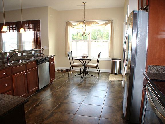 4th image of 1805 Fairwinds Dr
