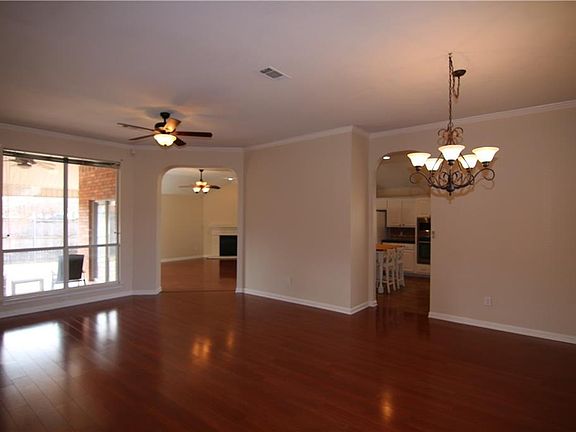 2nd image of 7877 Mahonia Dr
