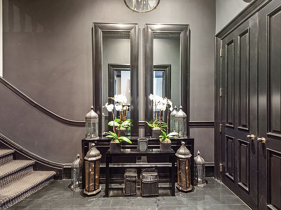 4th image of 154 Waverly Pl #1