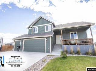 5763 Nez Perce Trl, Bar Nunn, WY 82601