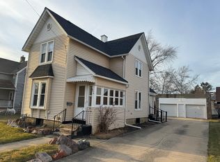 634 E Perry St, Belvidere, IL 61008