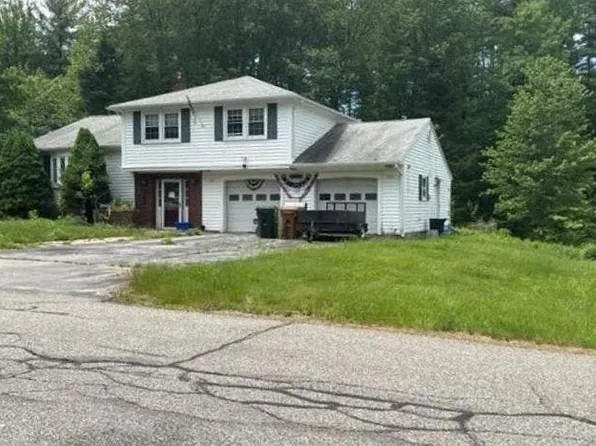 38 Wildwood Dr, Saco, ME 04072