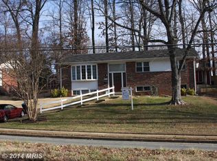 5513 Rolling Rd, Springfield, VA 22151