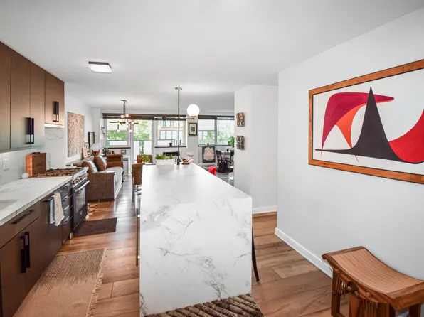 75 Henry Street image 5 of 10