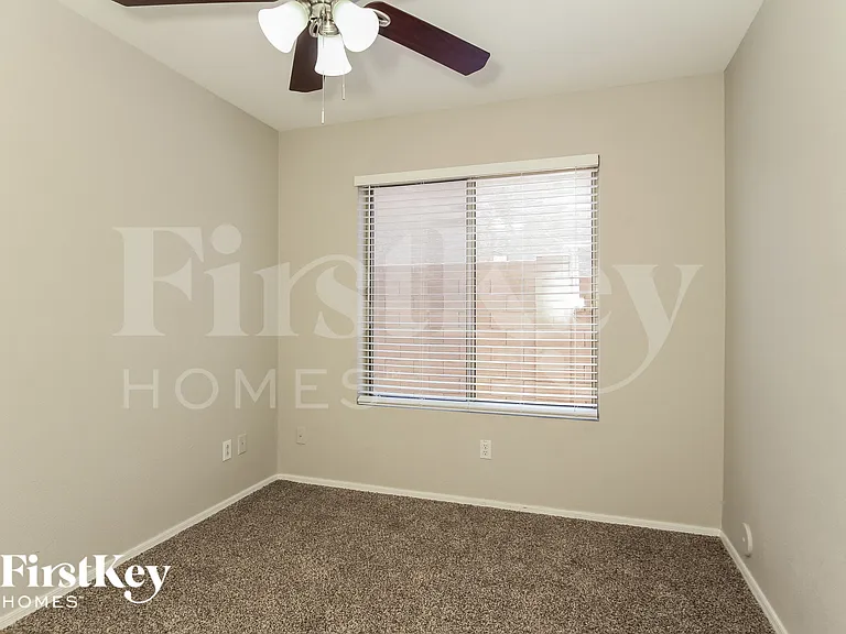 7225 W Blackhawk Dr — Photo 11