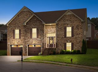 939 Spring Terrace Ct, Clarksville, TN 37040