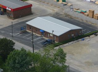 801-803 E Veterans Memorial Pkwy, Warrenton, MO 63383