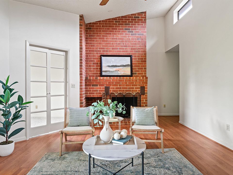 1st image of 101 Turtle Creek Rd APT 10