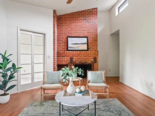 101 Turtle Creek Rd APT 10, Charlottesville, VA 22901