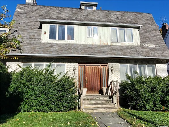 112 81st Ave, Kew Gardens, NY 11415