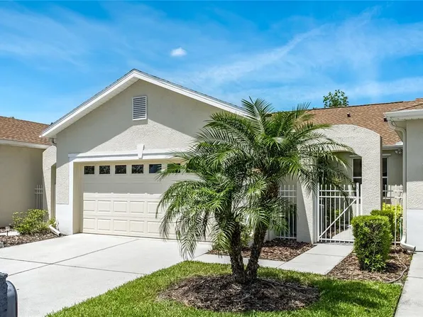 8323 Fallglo Ln, Land O Lakes, FL 34637