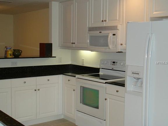 4th image of 800 N Tamiami Trl Unit 1408