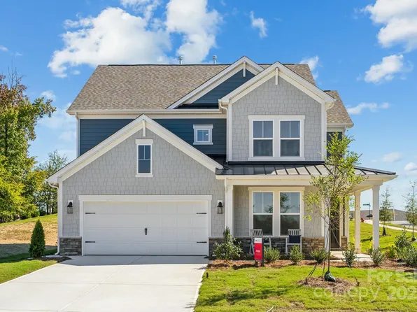 4004 Caymen Bay Ct, Tega Cay, SC 29708