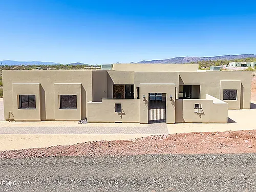 1816 E Fortune Dr Photo 1