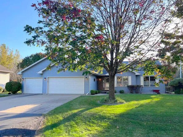 1306 Snowdon Dr, Oshkosh, WI 54904