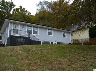 3936 Hartman Ave, Omaha, NE 68111