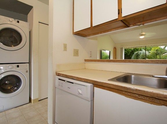 5th image of 15 Kulanihakoi St APT 10F