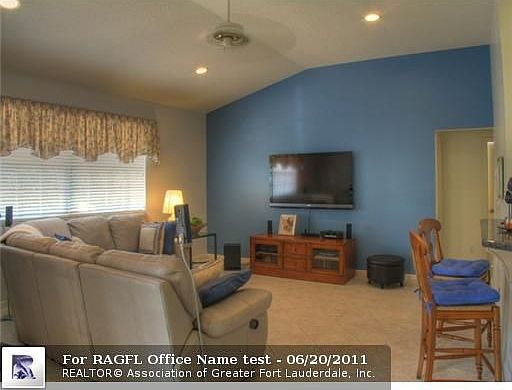 4th image of 4212 NW 66th St