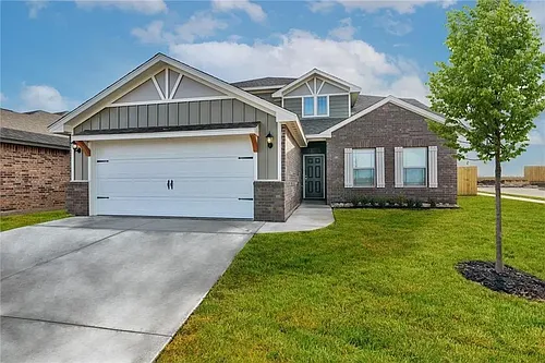 1616 Maroon Dr Photo 1
