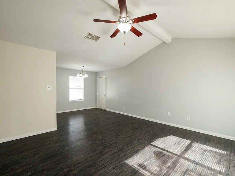 3874 Georgetown Dr — Photo 10