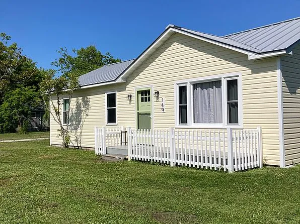 149 Lucille Lewis Dr, Marshallberg, NC 28553