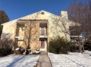 143 Valley Stream Cir, Wayne, PA 19087