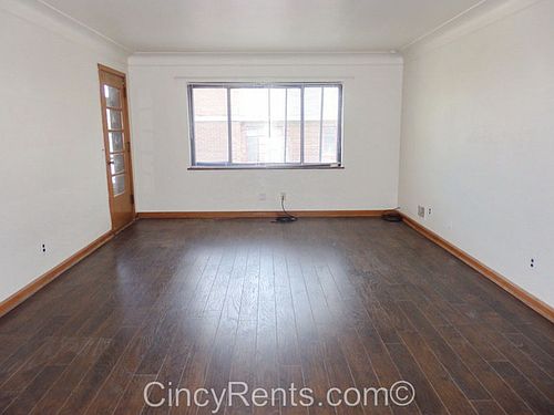 3rd image of 4001 Diehl Ave