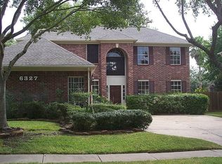 6327 Oakburl Ln, Sugar Land, TX 77479
