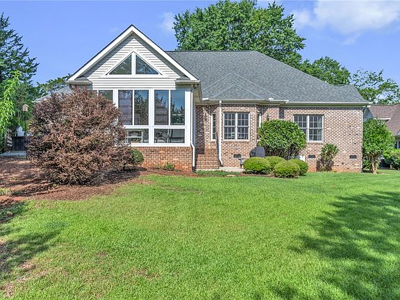 2nd image of 102 Country Walk Ln