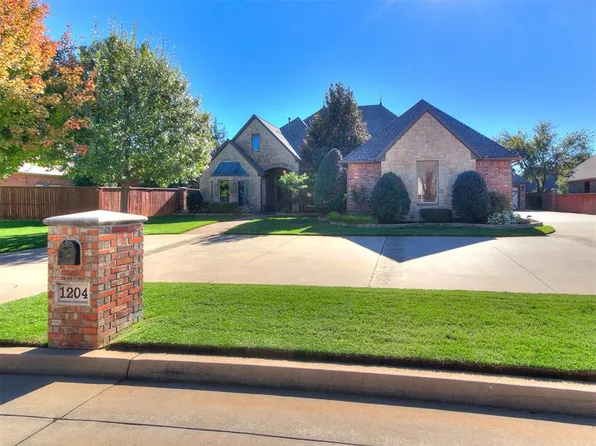 1204 Limestone Pl, Yukon, OK 73099