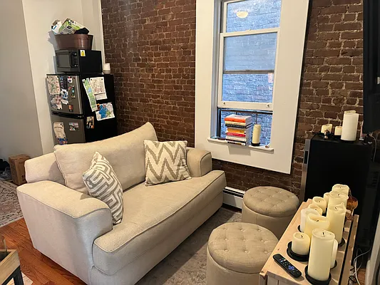 Rented by Empire City Real Estate LLC | media 2