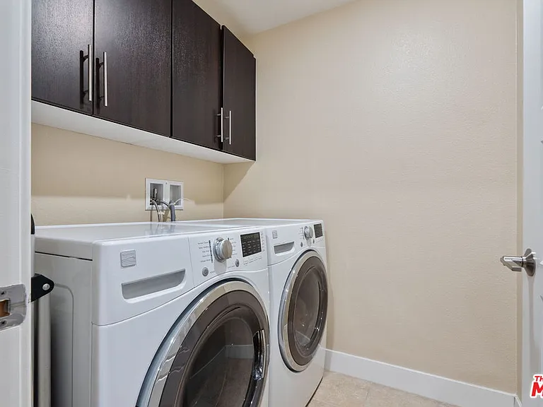 2780 N Wright Ln — Photo 25