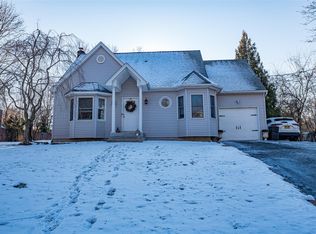 102 Rocky Point Landing Rd, Rocky Point, NY 11778