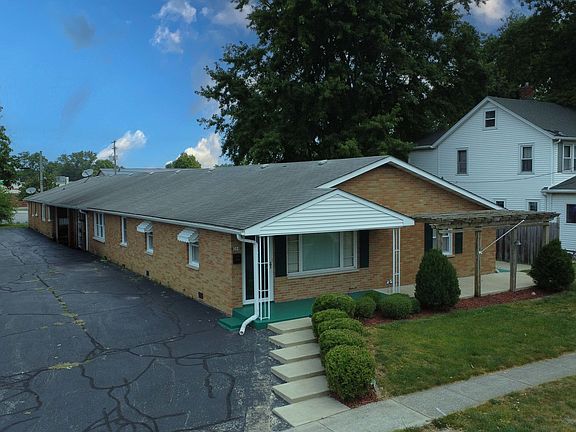 3rd image of 304 E Cherry St #1
