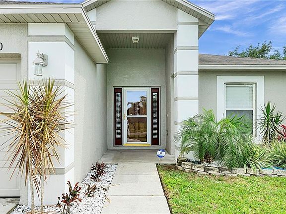 4th image of 17100 Odessa Dr